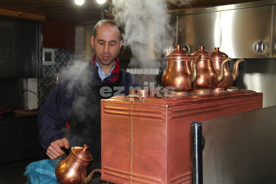  Traditional Turkish tea 