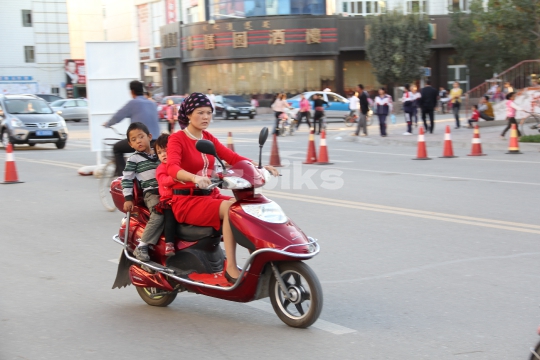 Chinese Woman 