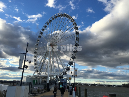 Ferris wheel 
