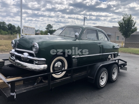 Ford Custom Deluxe 1951