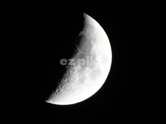 Half Moon
