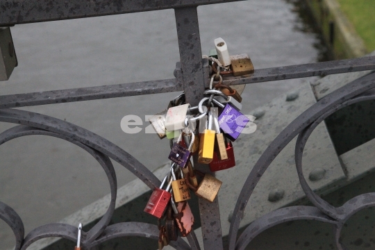 Love locks 