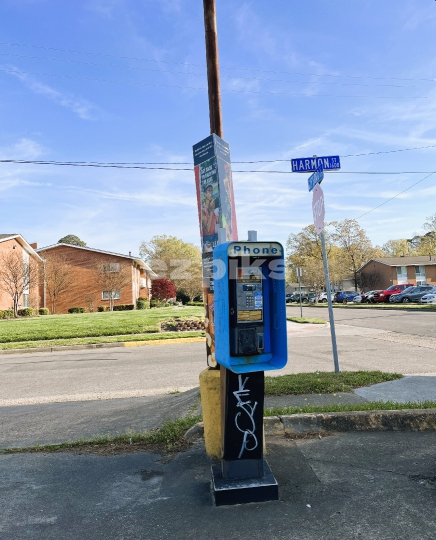 Pay-Phone 