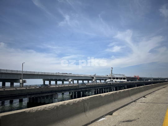 Sea Bridge