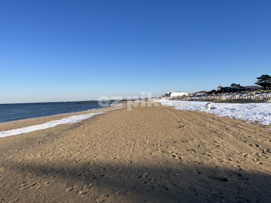 Snow Versus Sand