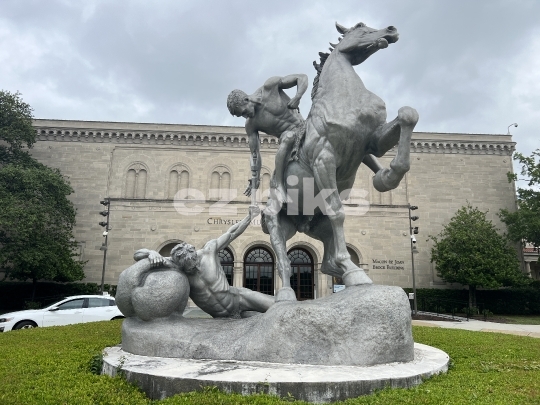 The torch bearer statue 