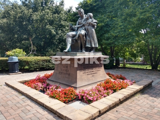 Thomas Hopkins Statue 