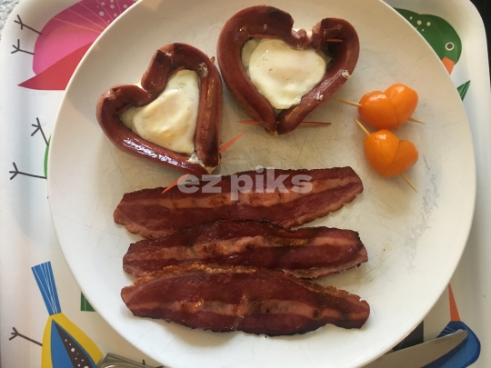Valentine_qt_s Day Breakfast